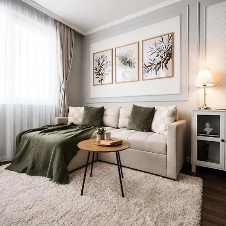 Cozy & Elegant Апартамент *